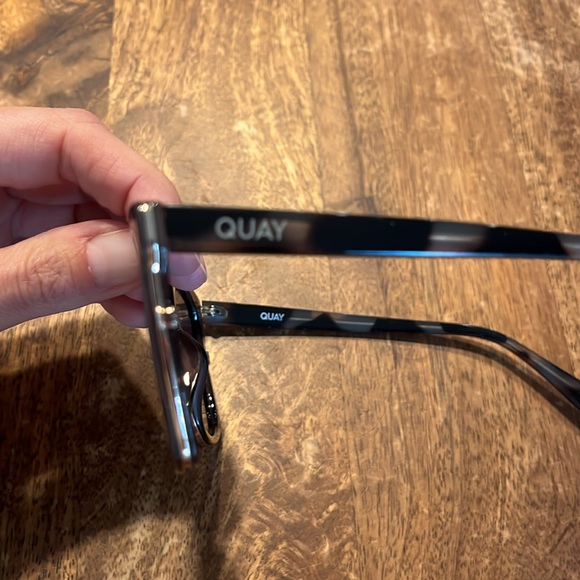 Quay Sweet Dreams Sunglasseses in Milky Tortoise - Picture 5 of 7